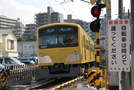 前の写真のサムネイル：黄色い電車